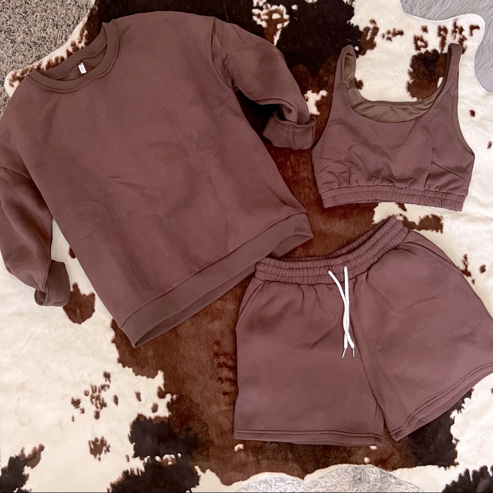 NWOT Brown Sweat Short Coord set M